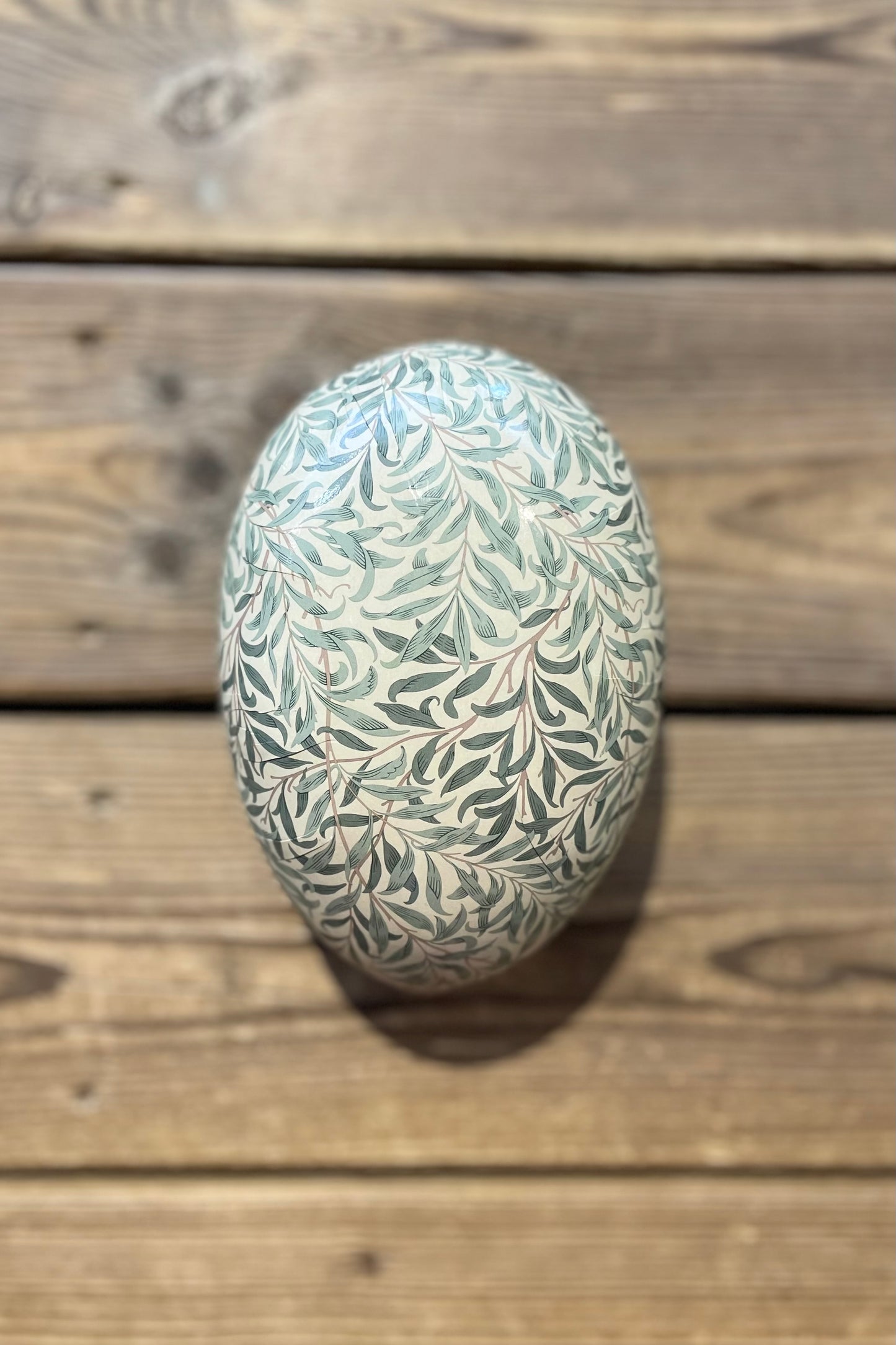 Chokladfyllt påskägg William Morris Willow Bough