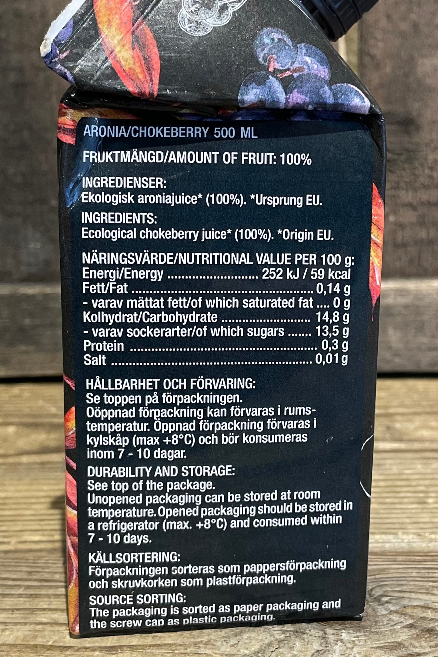 Ekologisk kallpressad råsaft Aronia