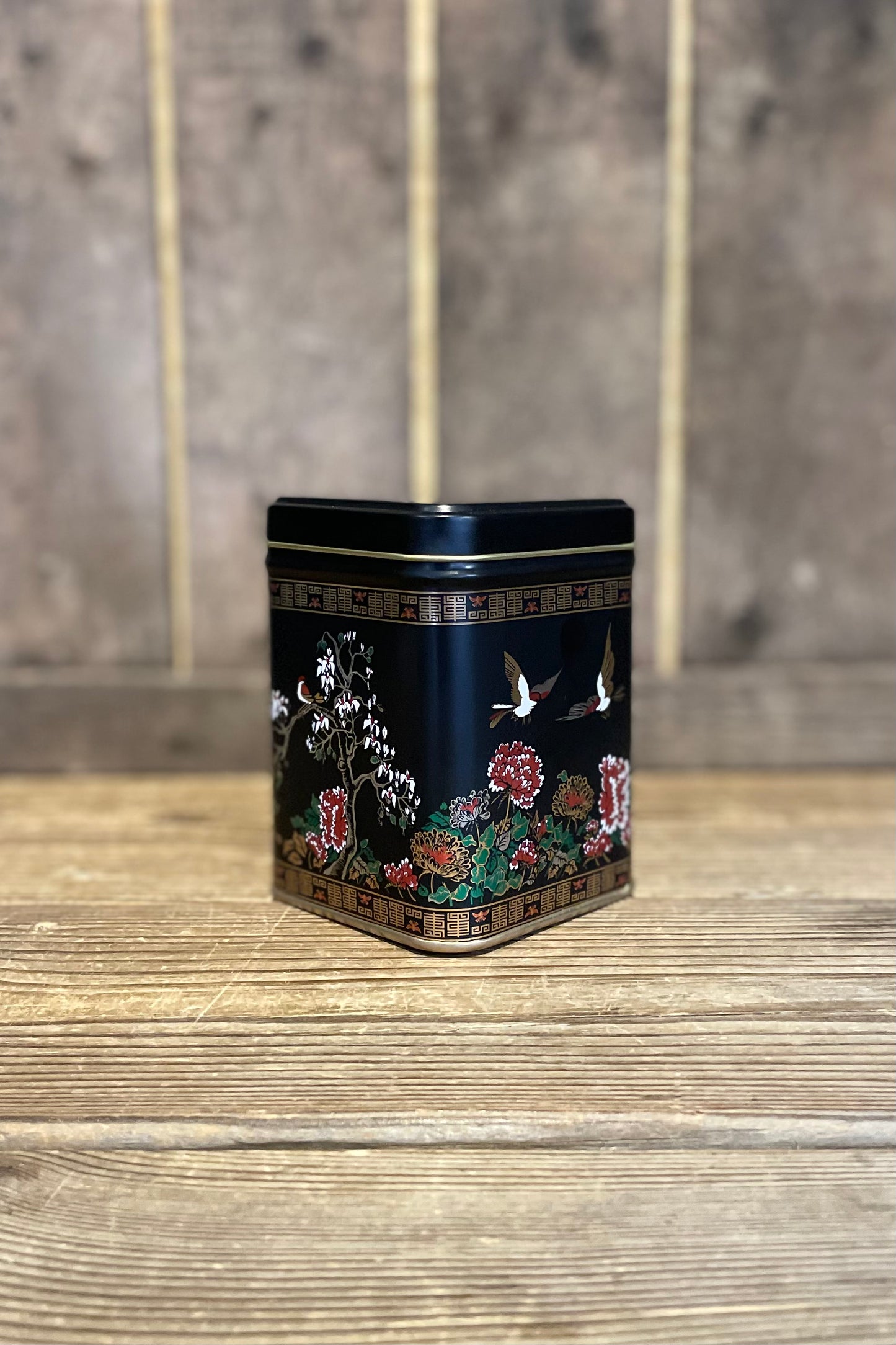 Teburk Magnolia 100g