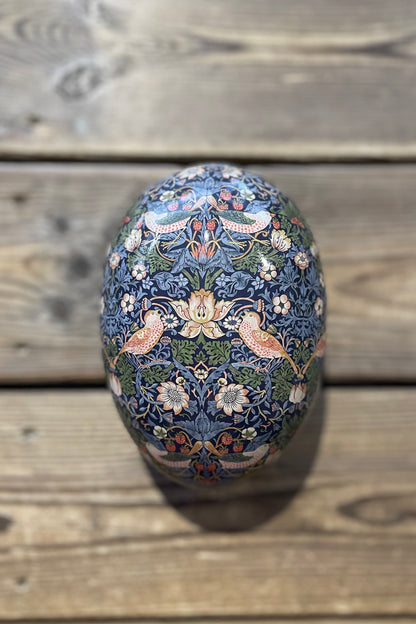Chokladfyllt påskägg William Morris Strawberry Thief