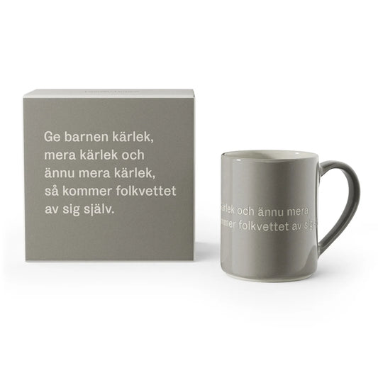 Astrid Lindgren Mugg - Ge barnen kärlek