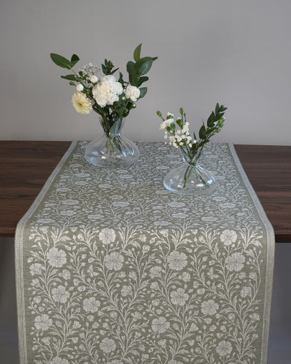 Blååker löpare Dimgrön - Hanna Wendelbo - 50*150 cm