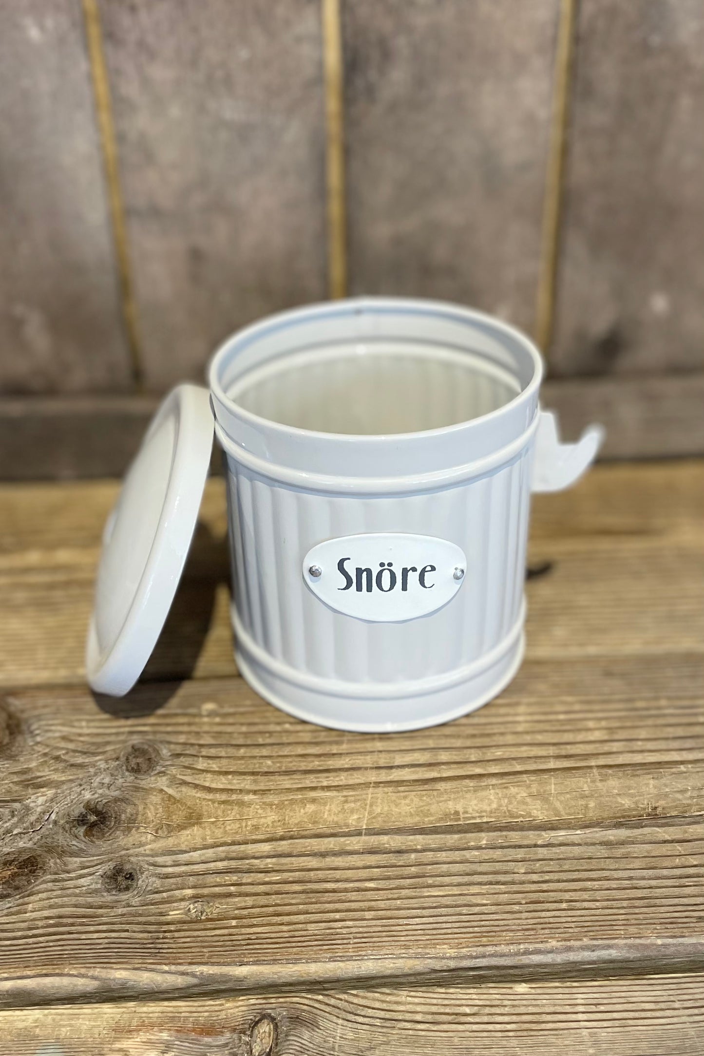 Emaljburk Snöre